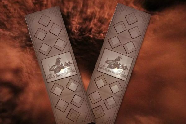 image tablettes chocolat de la fève au palais